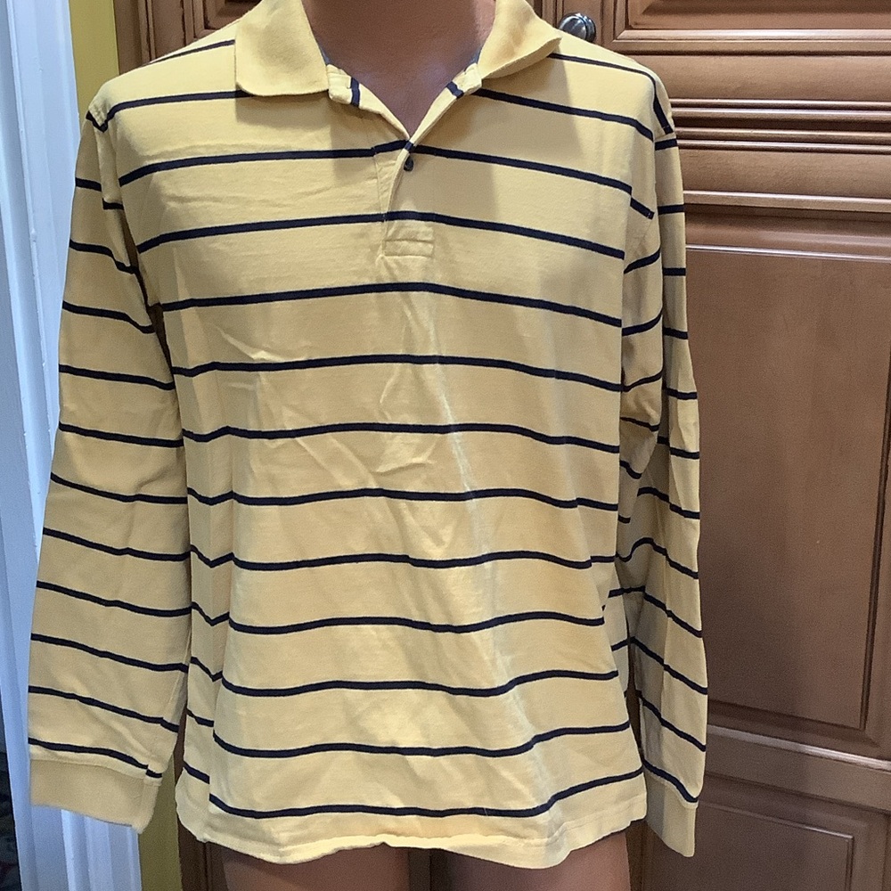 GOLD STRIPED SWEATER WITH BLACK STRIPS ACROSS